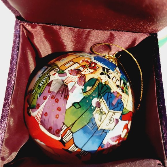 Pier 1 Li Bien large "Town Carolers" Reverse Painted Glass Christmas Ornament - Picture 8 of 8